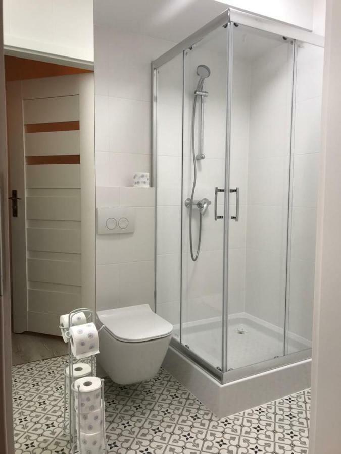 "10" Slonce Woda Las - Apartament No10 Garaz W Cenie Cedzyna Eksteriør bilde